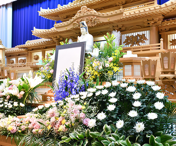 こころ斎苑 掛田の感動が広がる「祭壇生花」