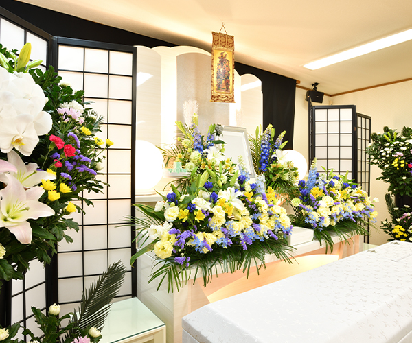 こころ斎苑 きずなの感動が広がる「祭壇生花」