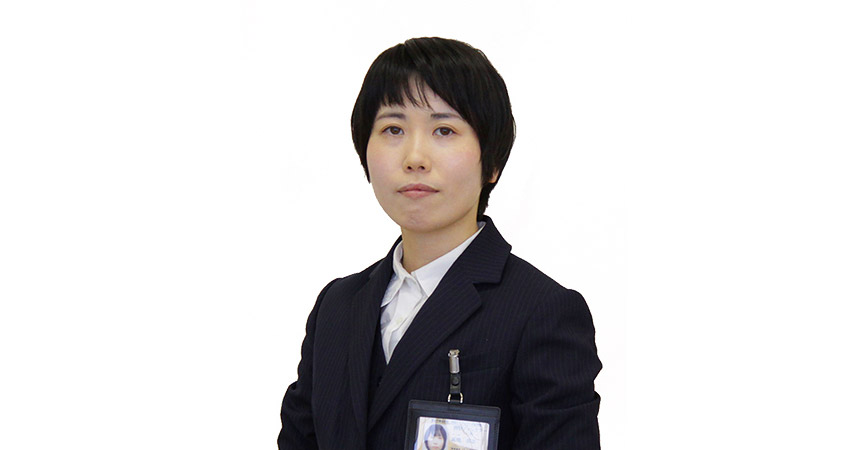 室井 麻衣